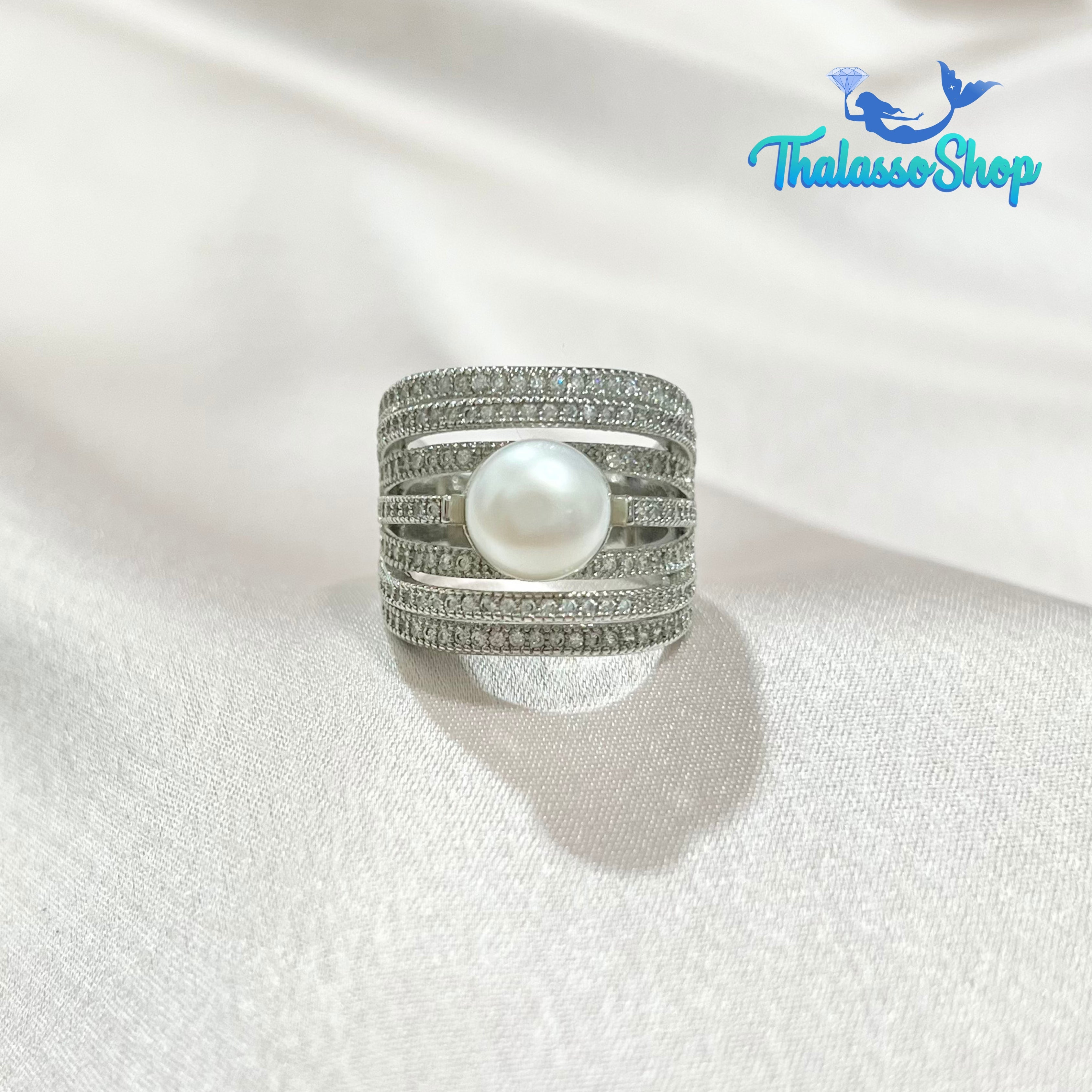 MORTICIA Pearl Ring