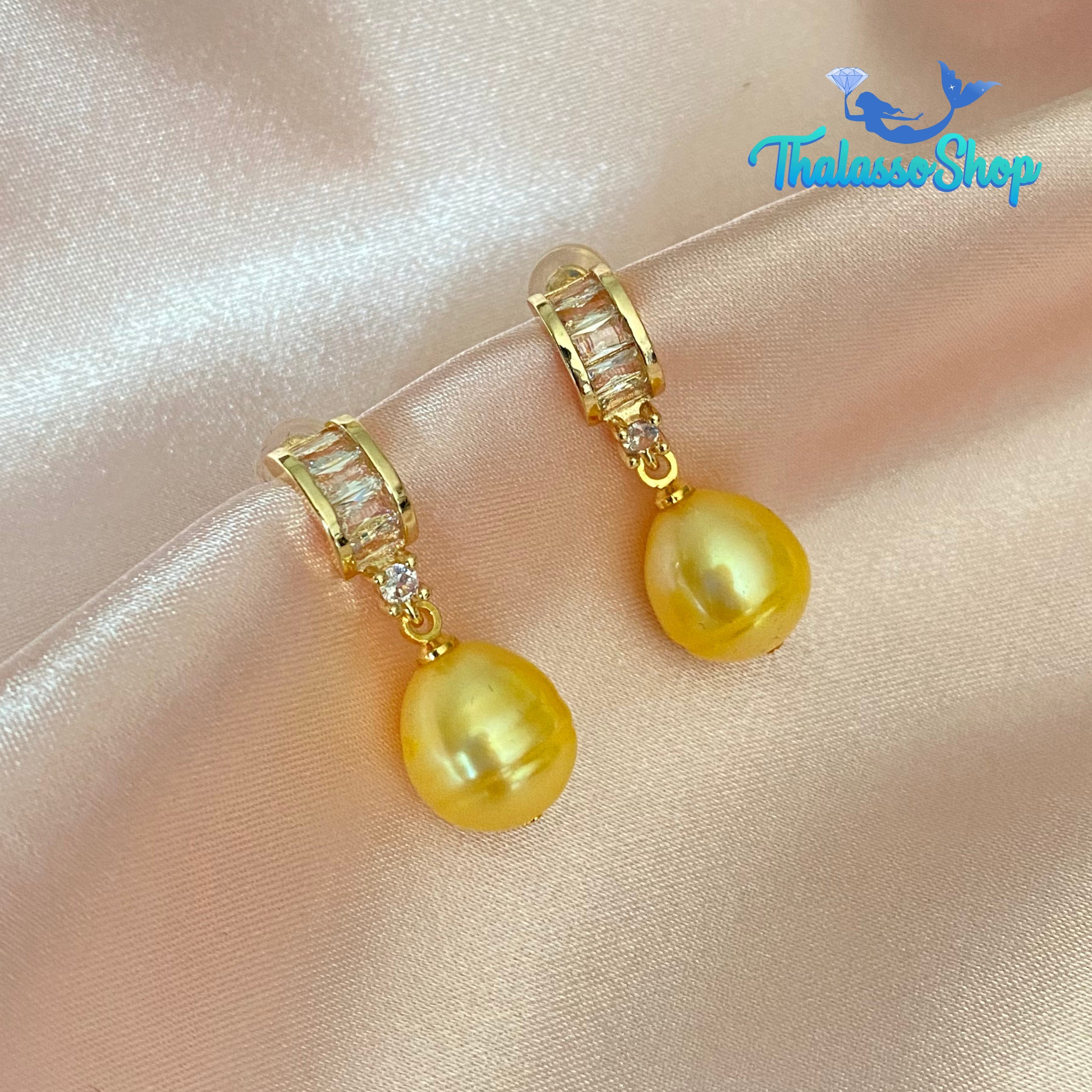 CHELSI Pearl Earrings