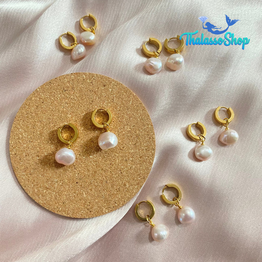 VIOLETA pearl hoop earrings