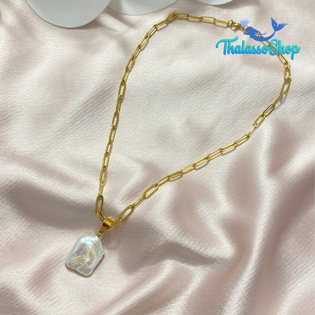 VENUS Pearl Necklace
