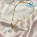 VENUS Pearl Necklace