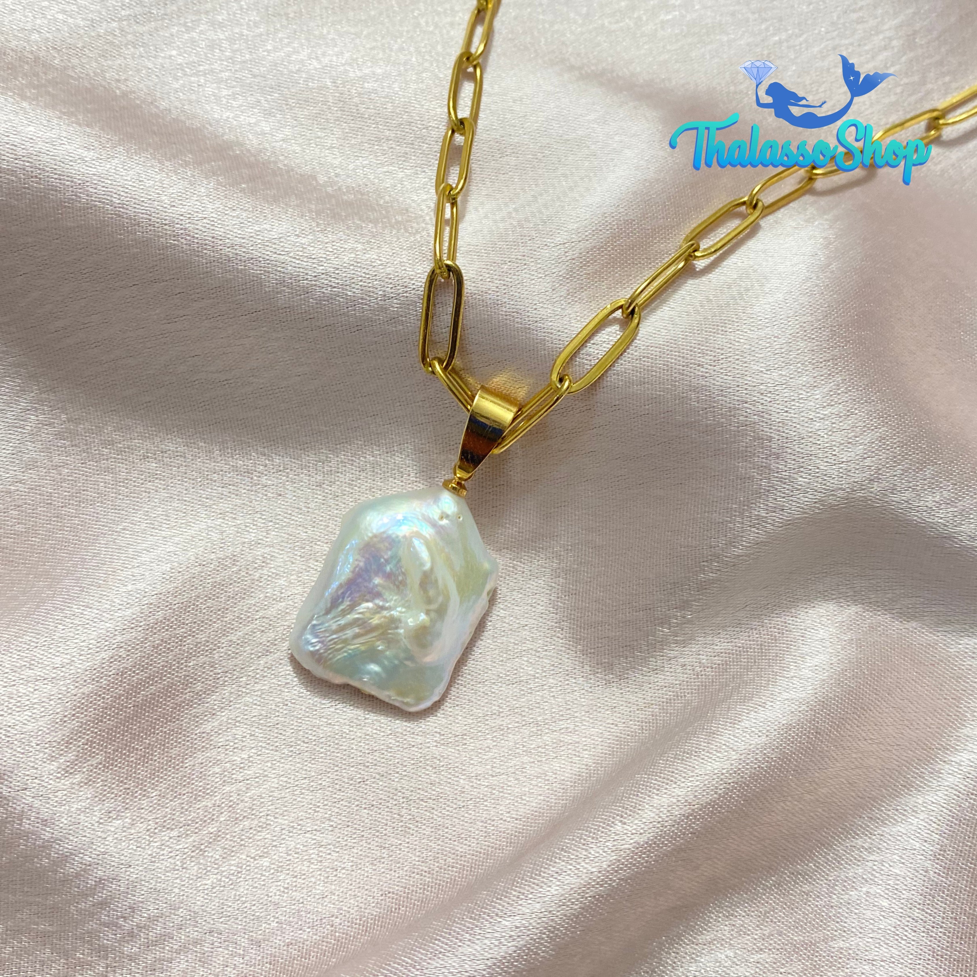 VENUS Pearl Necklace