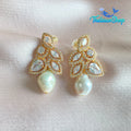 YUKTA Pearl Earrings