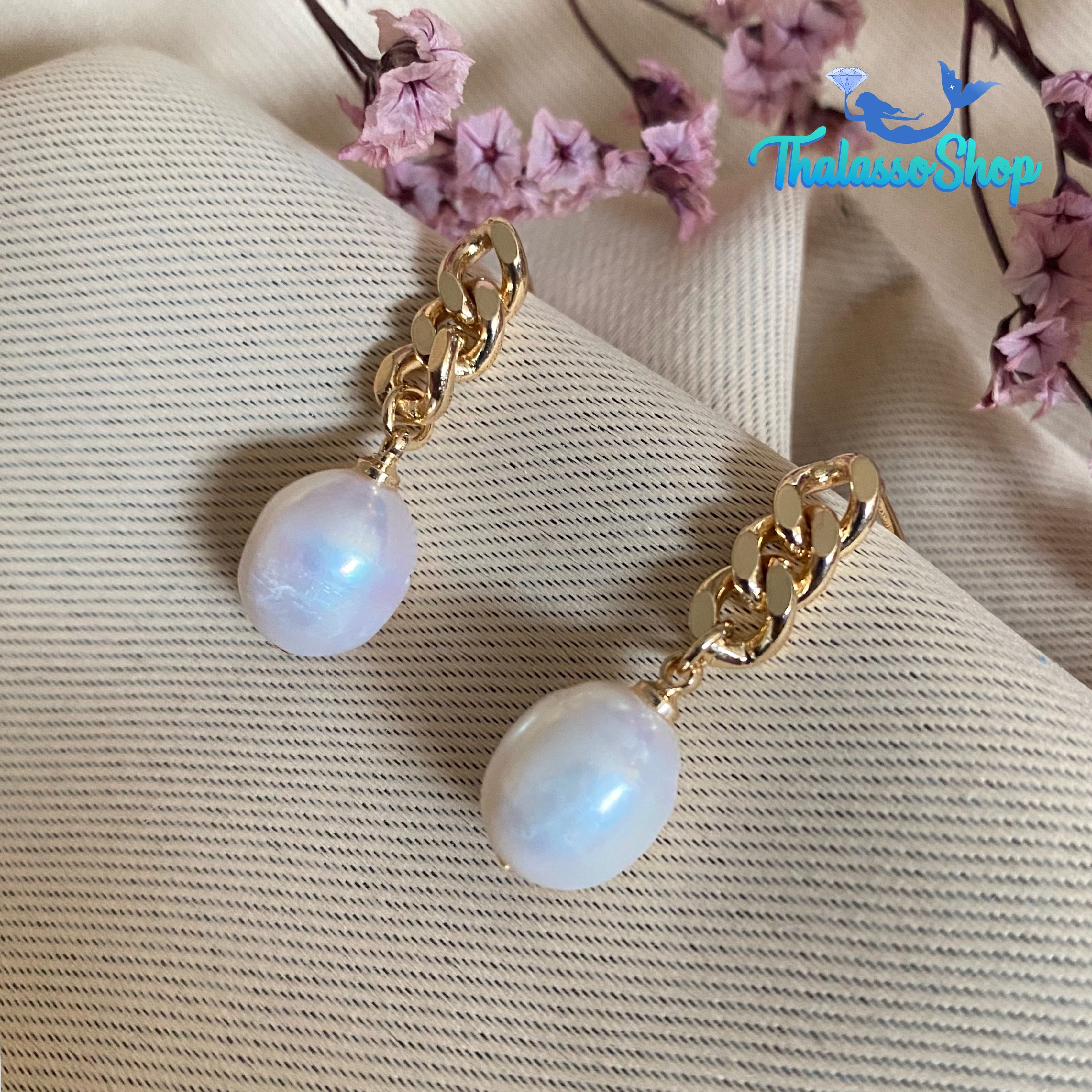HILLEVI Pearl Earrings