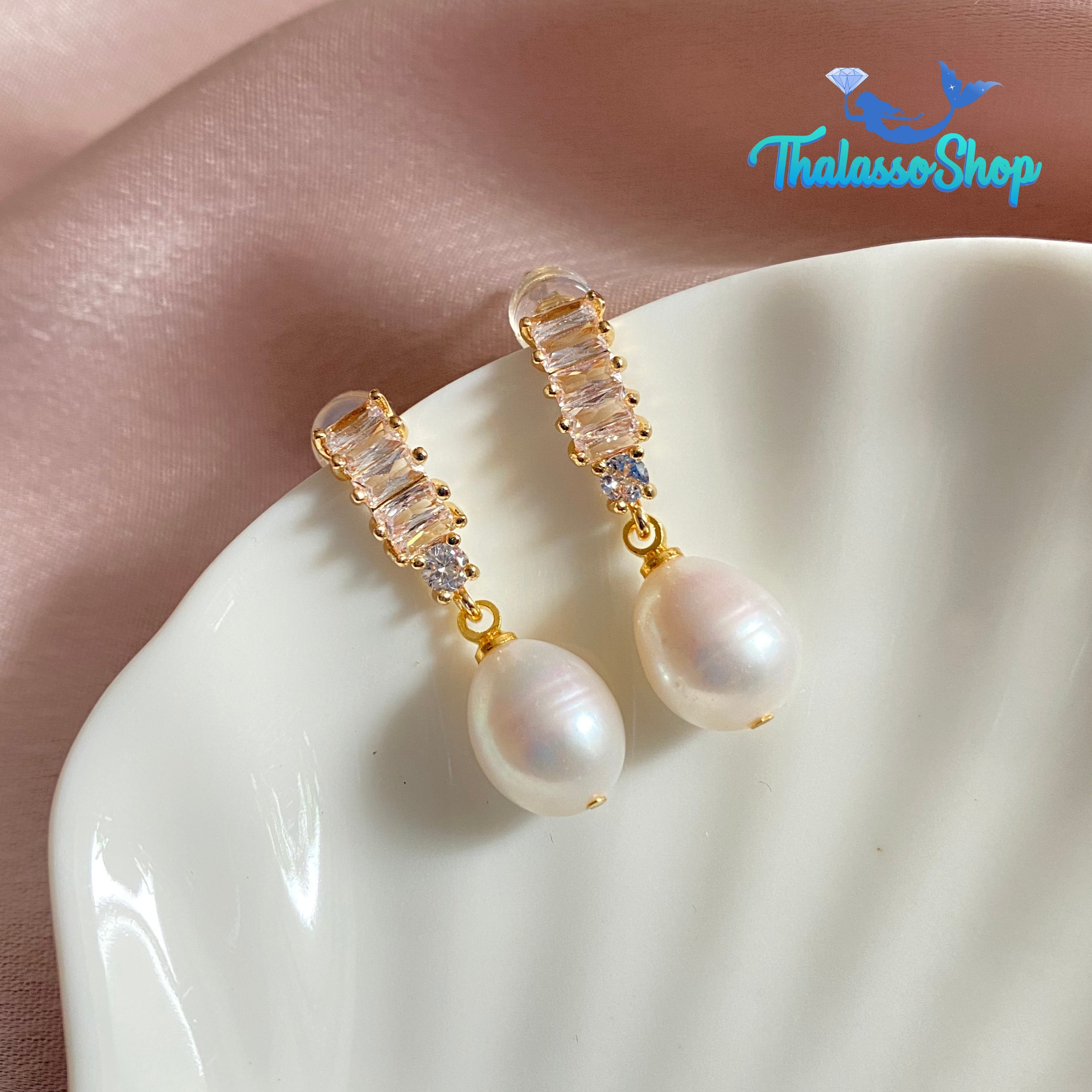 MANUSHI Pearl Earrings