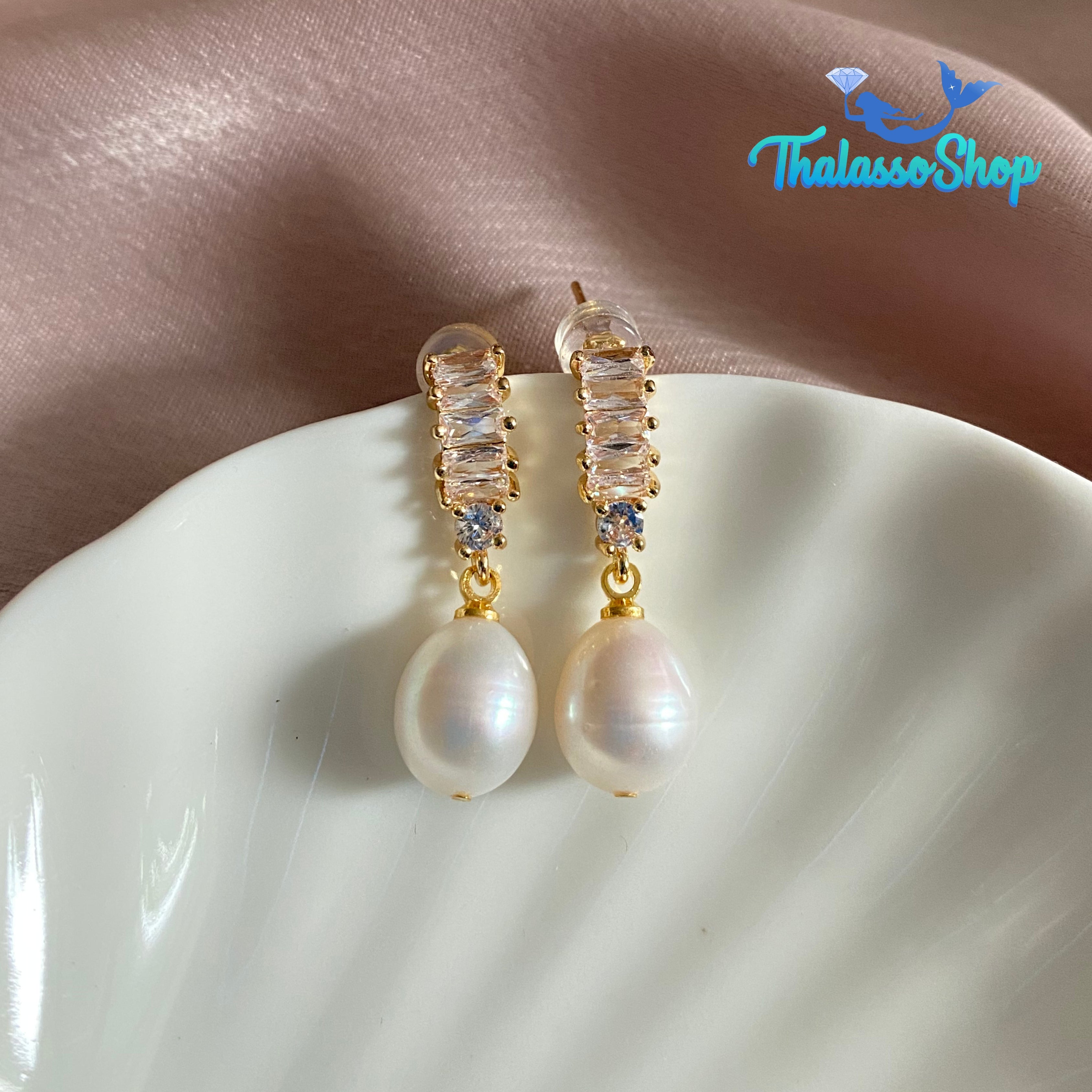 MANUSHI Pearl Earrings