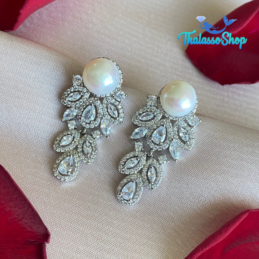 STEPHANIE Pearl Earrings