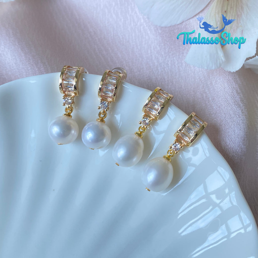 CHELSI Pearl Earrings