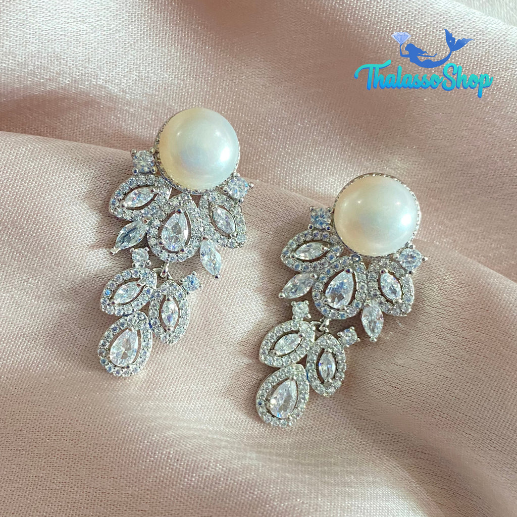 STEPHANIE Pearl Earrings