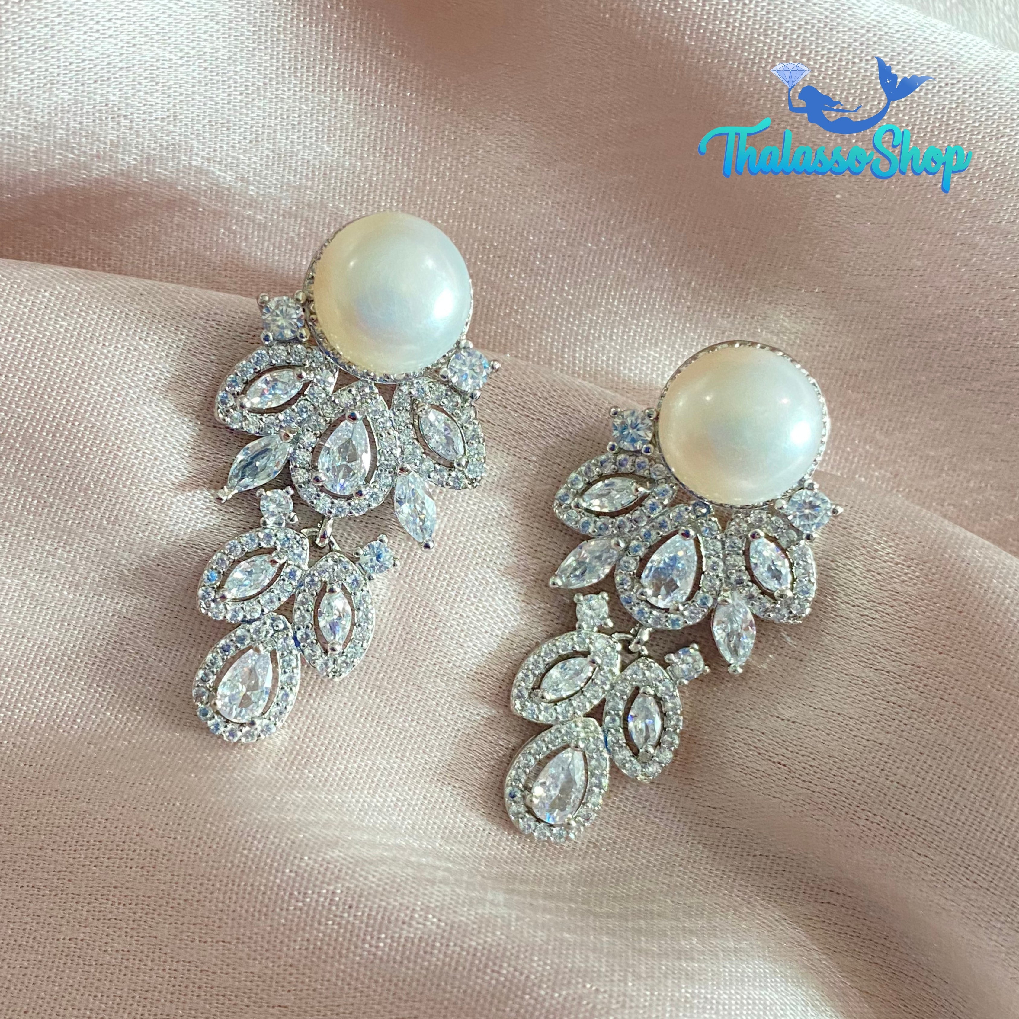 STEPHANIE Pearl Earrings