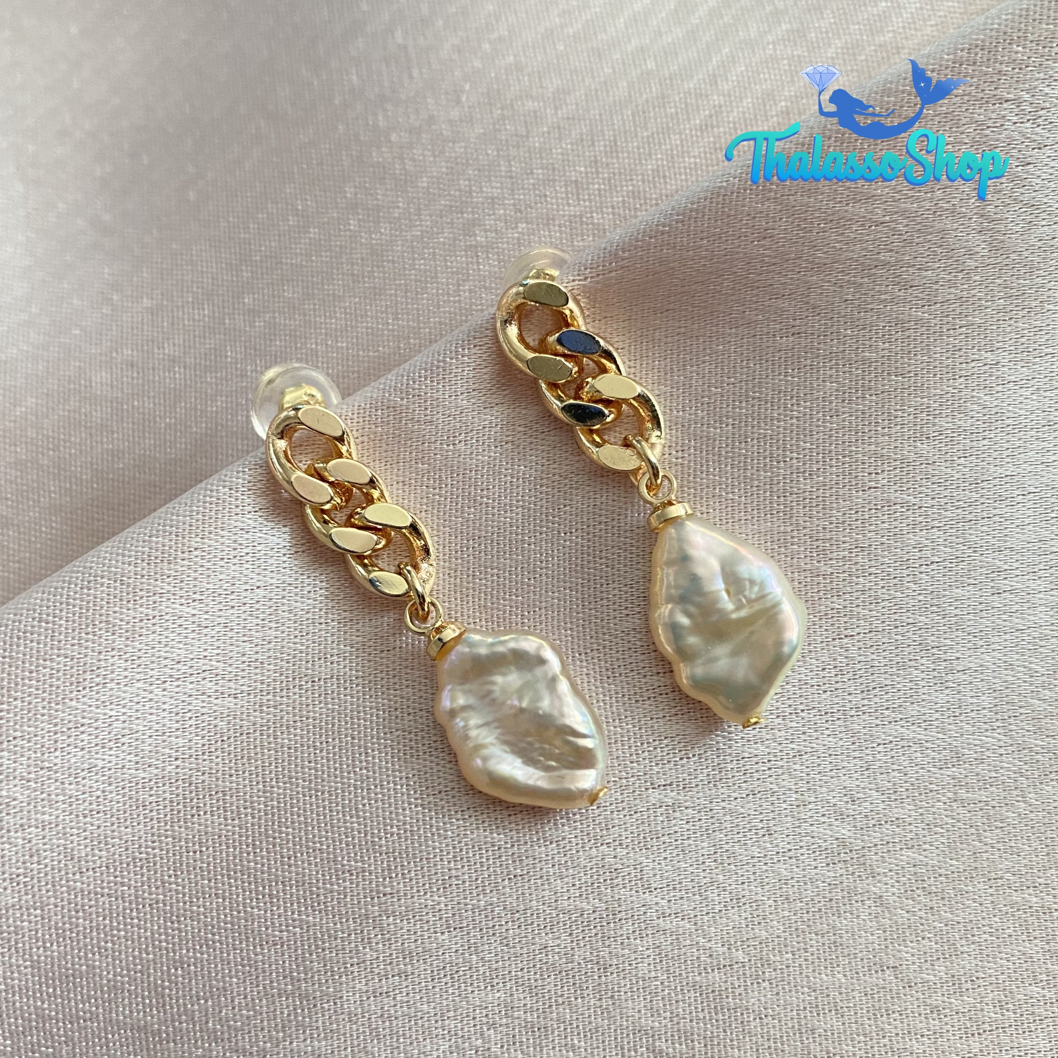 HILLEVI Pearl Earrings