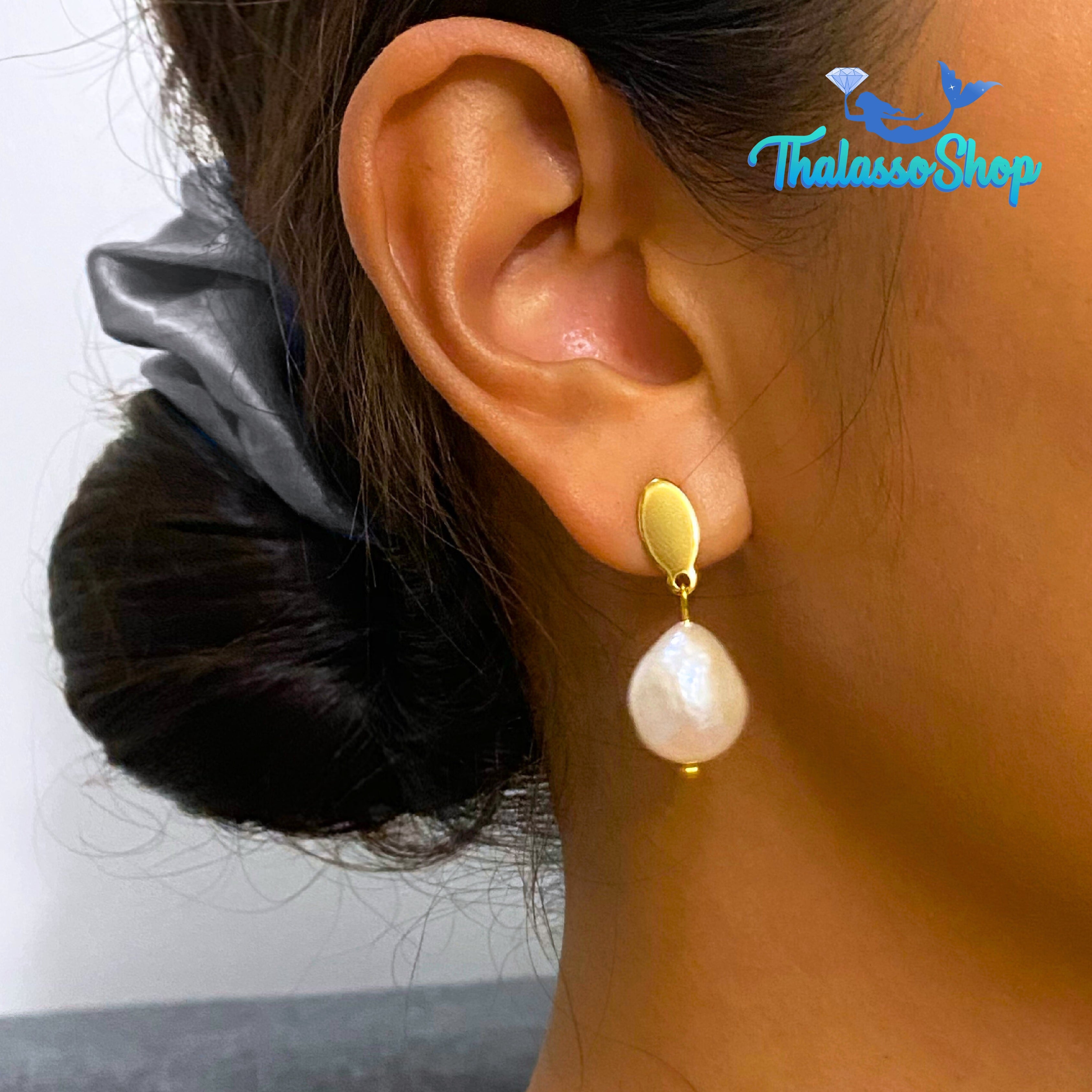 LARA Pearl Earrings