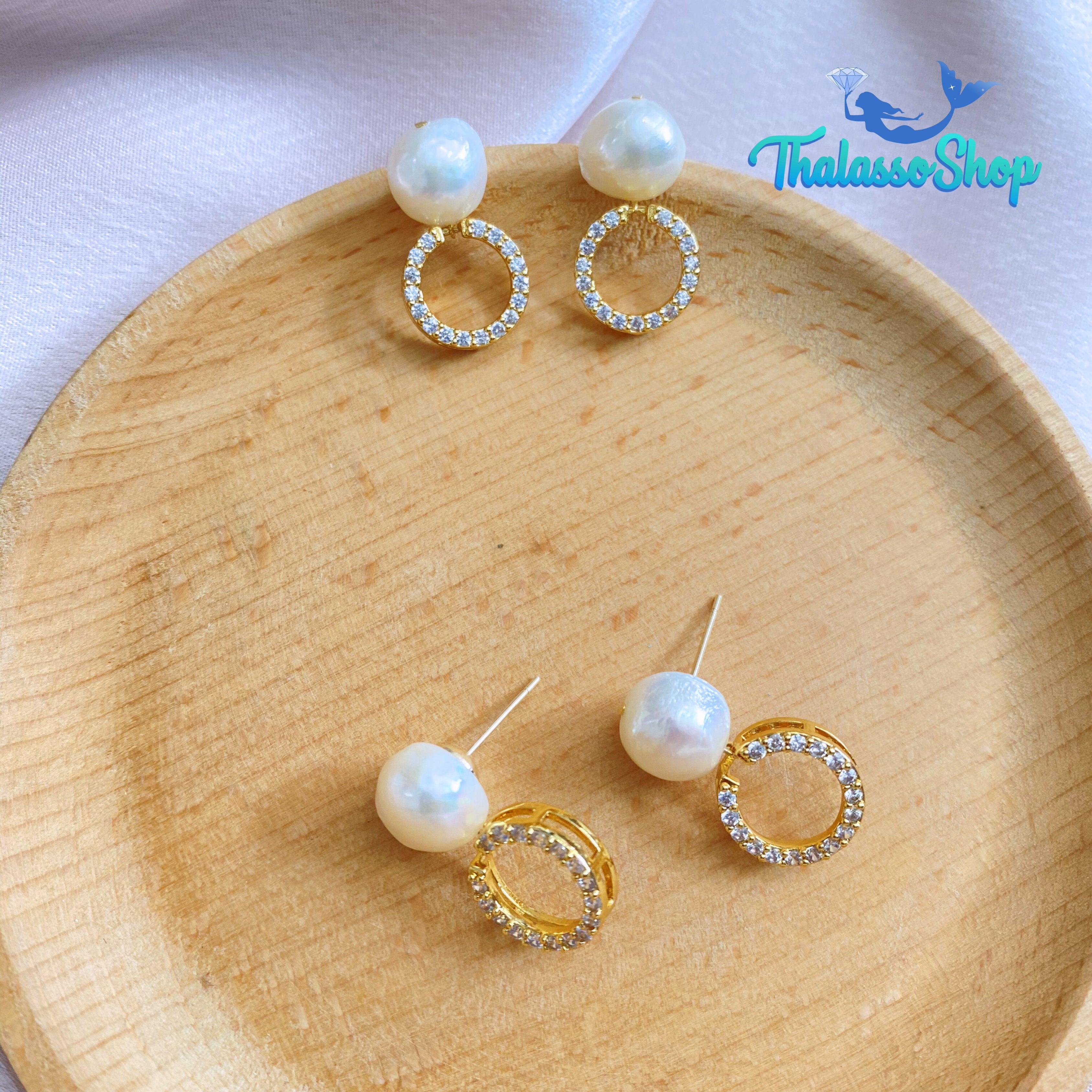 VIVIAN Pearl Earrings