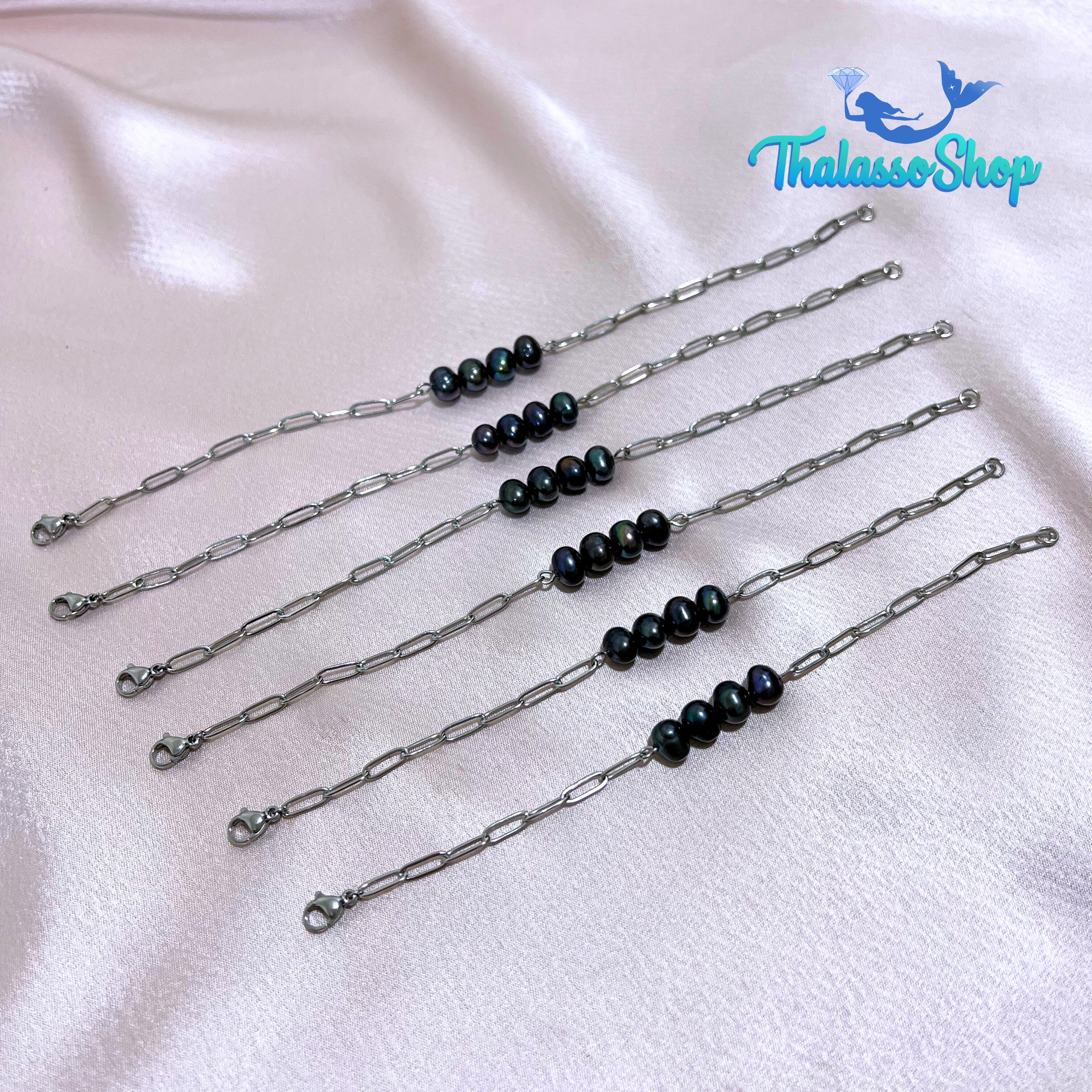ROXIE Pearl Bracelet