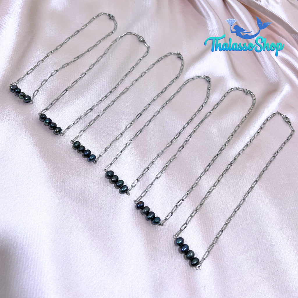 ROXIE Pearl Necklace