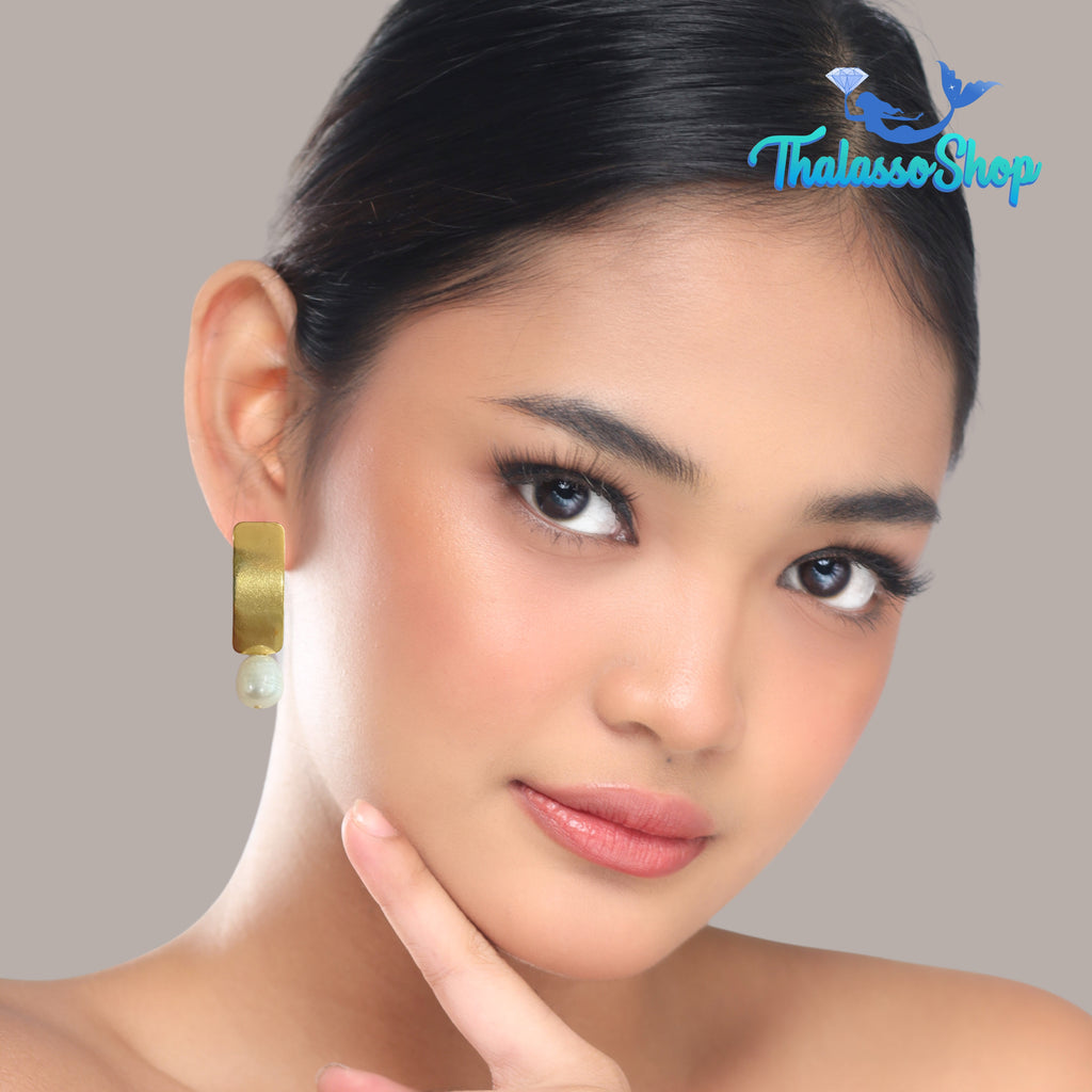 LINDA Pearl Earrings