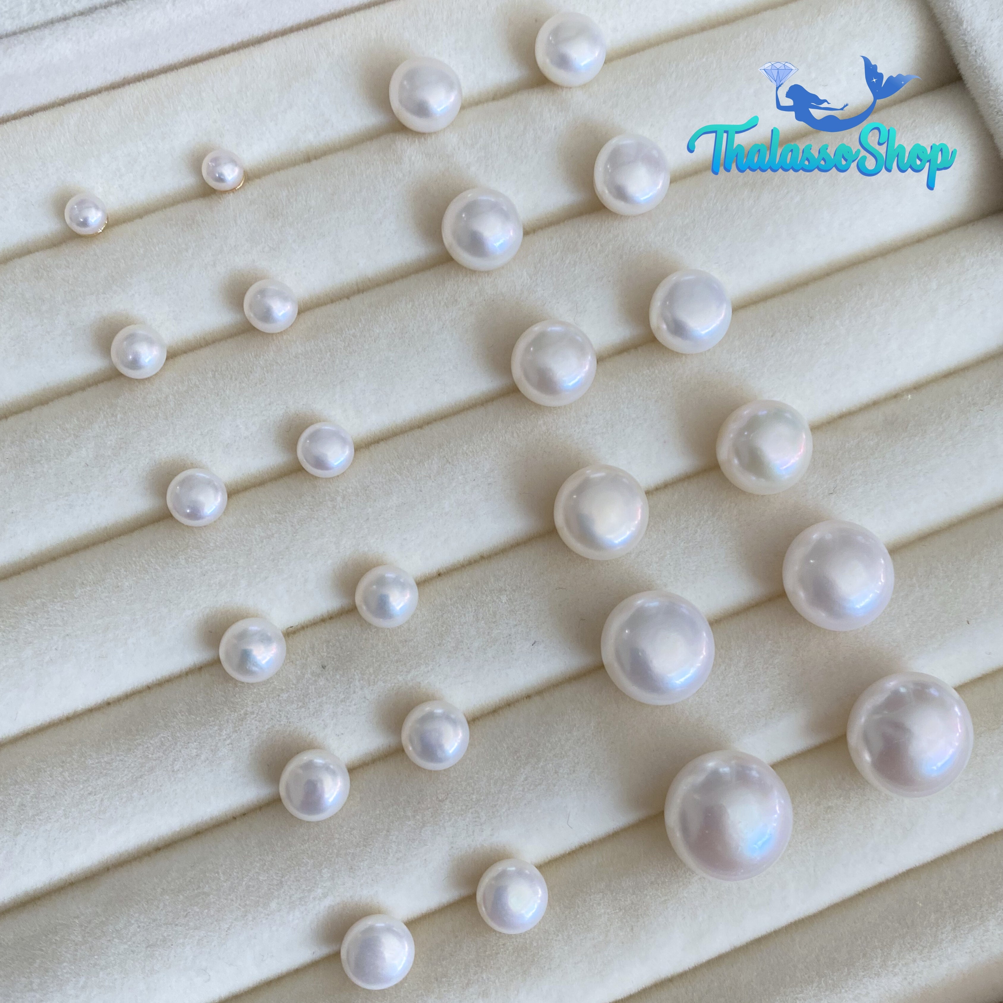 PIA Pearl Stud Earrings