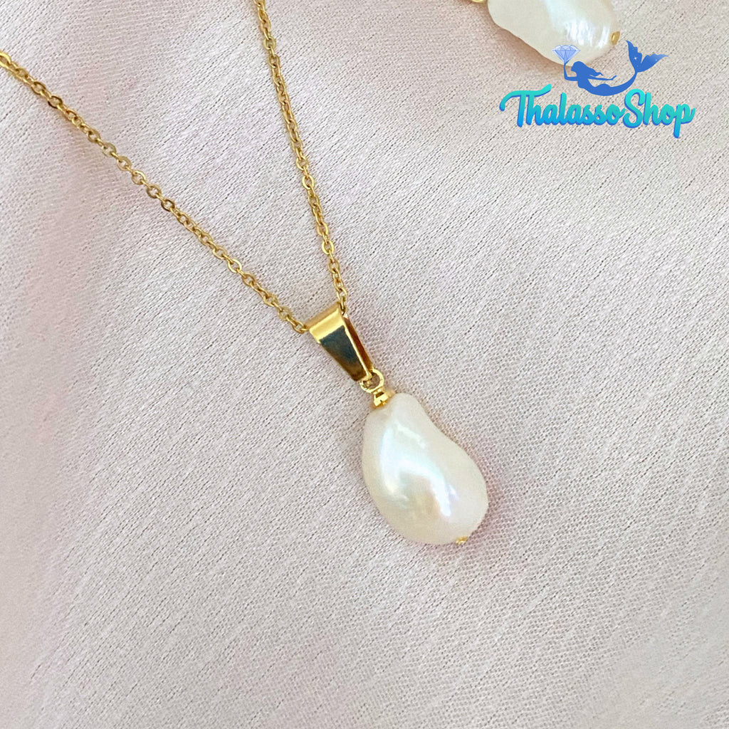SILVIA Pearl Necklace