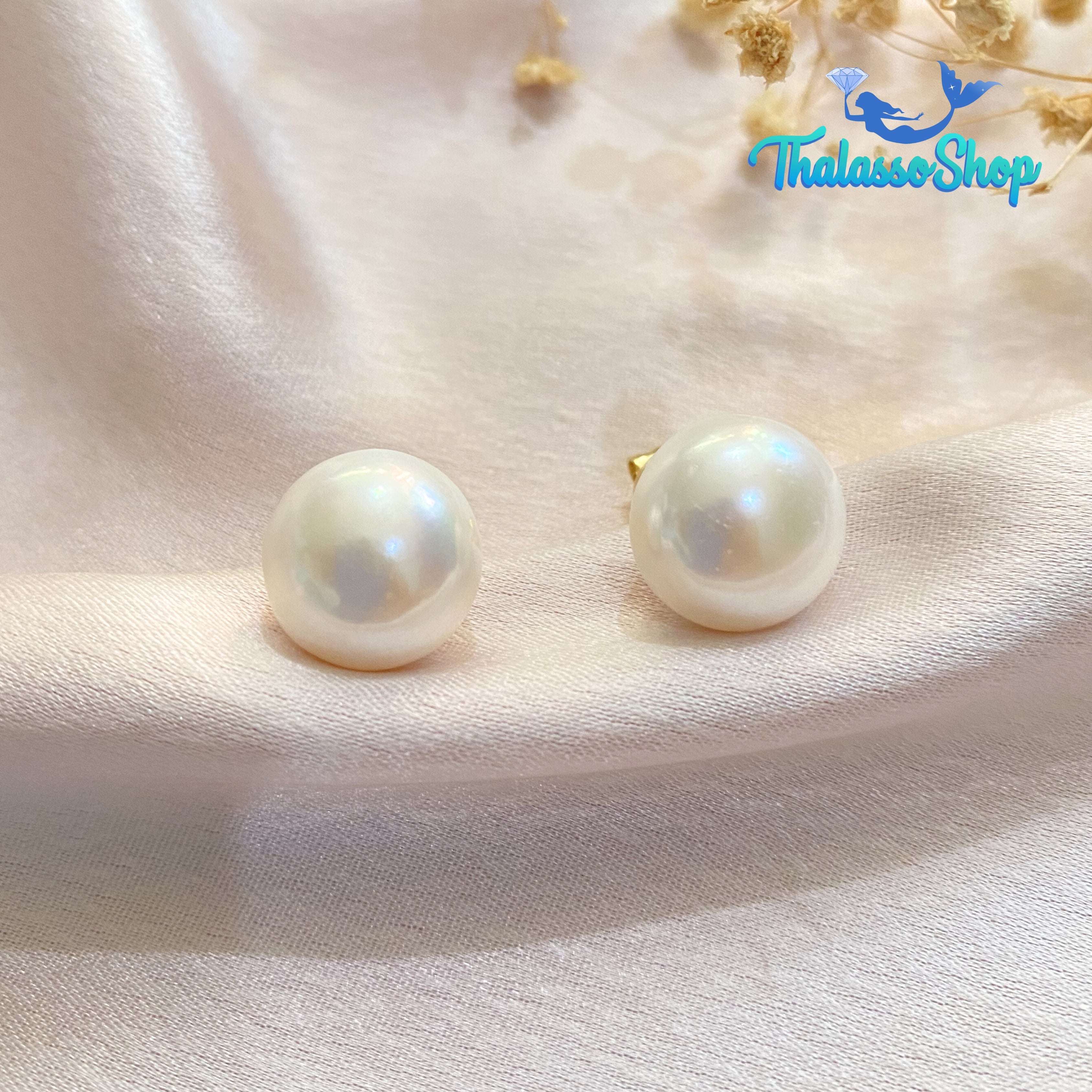PIA Pearl Stud Earrings