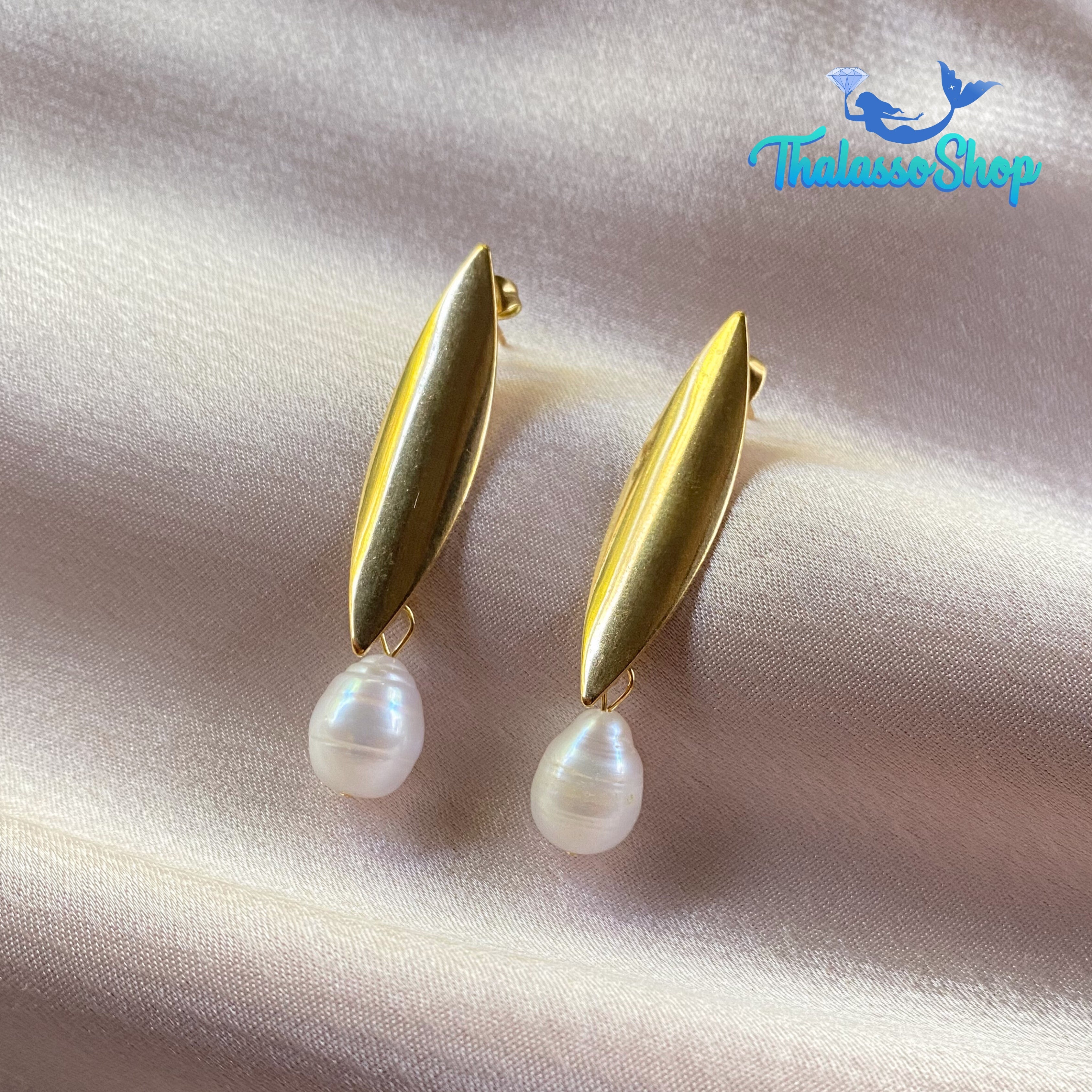 HELEN Pearl Earrings